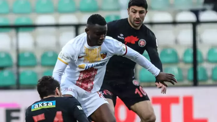 Fatih Karagümrük – Kayserispor Maçı Saat Kaçta? Hangi Kanalda?