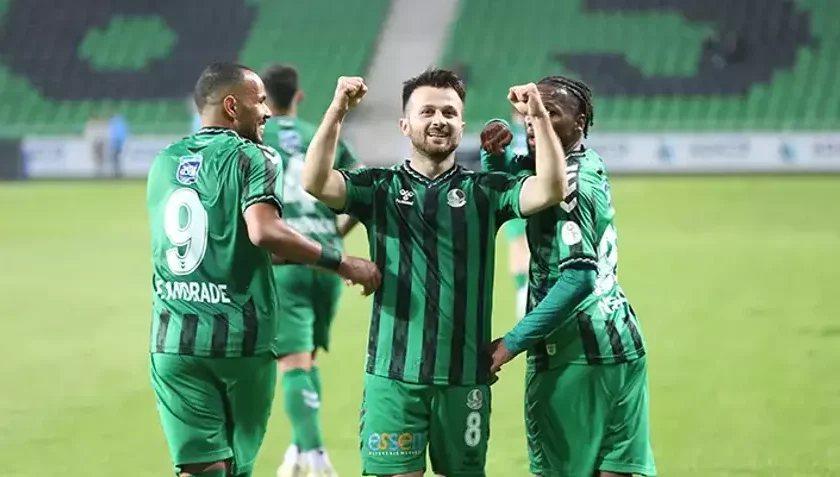 İstanbulspor – Sakaryaspor Maçı Saat Kaçta? Hangi Kanalda?