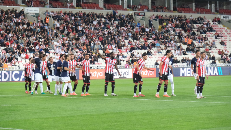 Sarıyerspor – Sivasspor Maçı Saat Kaçta? Hangi Kanalda?